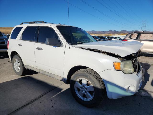 1FMCU03769KB02796 - 2009 FORD ESCAPE XLT 白色 照片 4