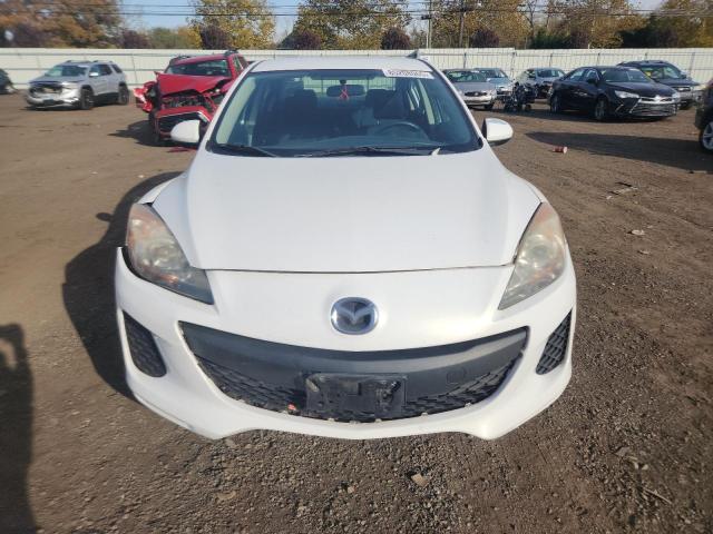 JM1BL1TG3D1835296 - 2013 MAZDA 3 I WHITE photo 5