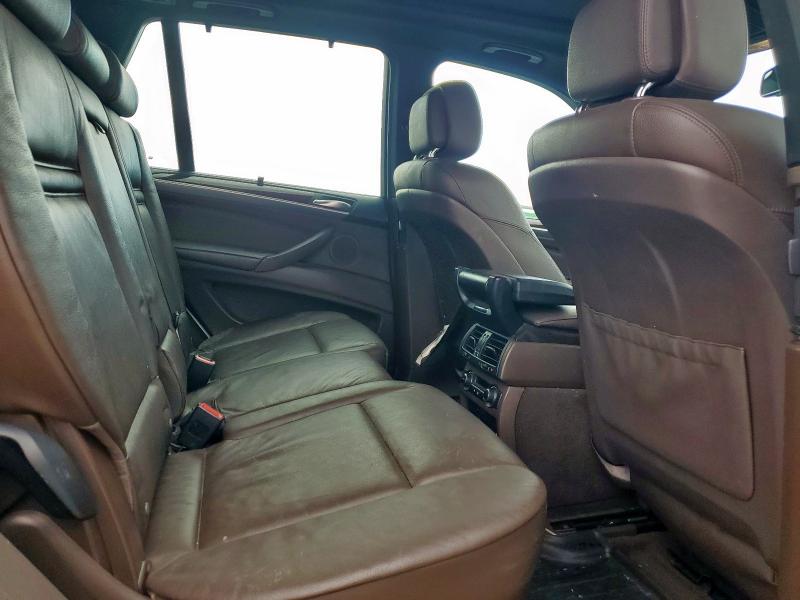 5UXZW0C51C0B88269 - 2012 BMW X5 XDRIVE35D WHITE photo 11