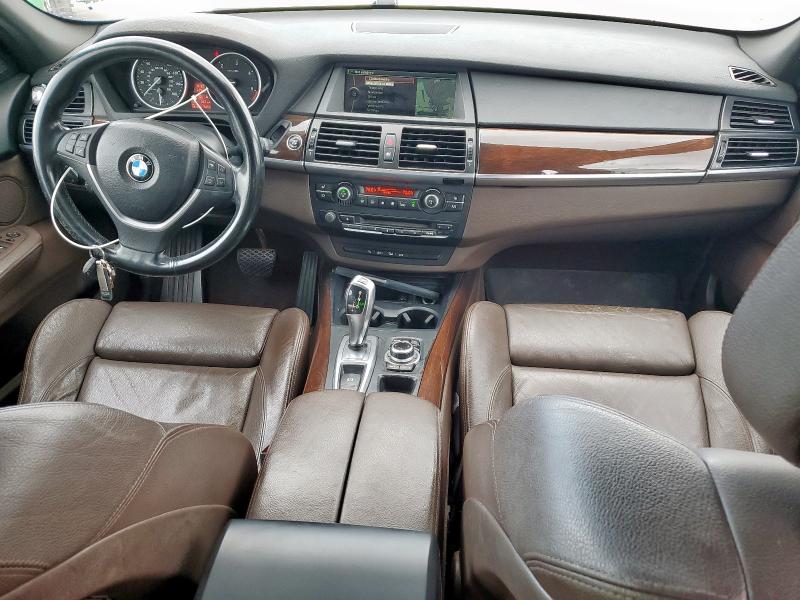 5UXZW0C51C0B88269 - 2012 BMW X5 XDRIVE35D WHITE photo 8