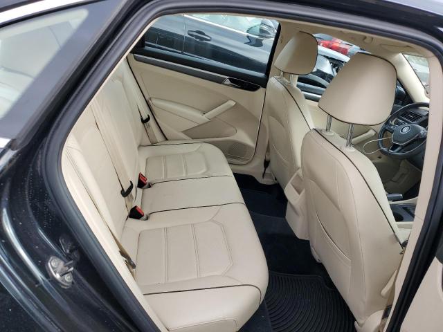 1VWDT7A30HC064041 - 2017 VOLKSWAGEN PASSAT R-LINE შავი ფოტო 10