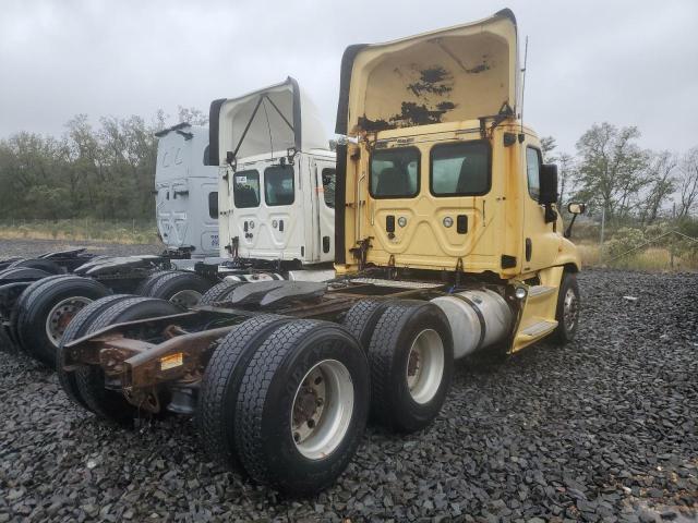 3AKJGED50GDHB5906 - 2016 FREIGHTLINER CASCADIA 1 ყვითელი ფოტო 4