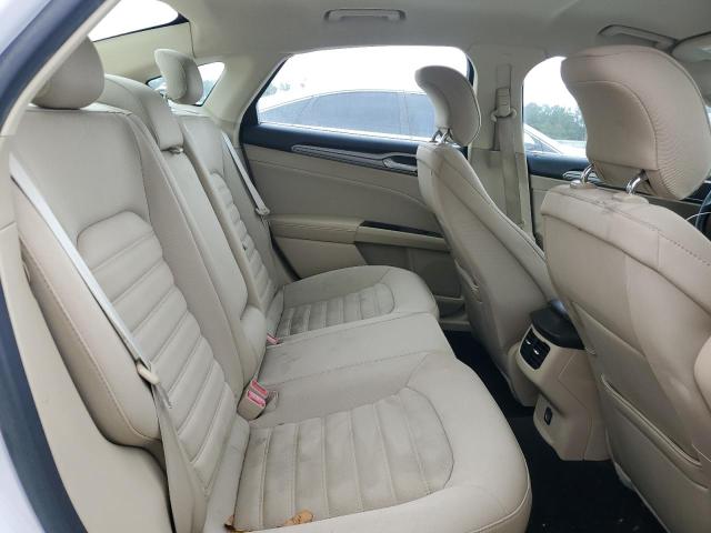 3FA6P0H7XDR198024 - 2013 FORD FUSION SE WHITE photo 10