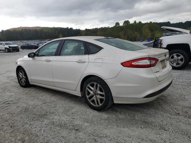 3FA6P0H7XDR198024 - 2013 FORD FUSION SE WHITE photo 2