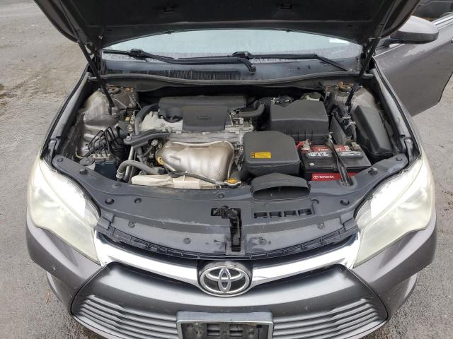 4T4BF1FK6FR474706 - 2015 TOYOTA CAMRY LE GRAY photo 11