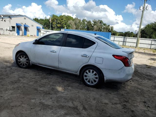 3N1CN7AP7DL844468 - 2013 NISSAN VERSA S 白色 照片 2