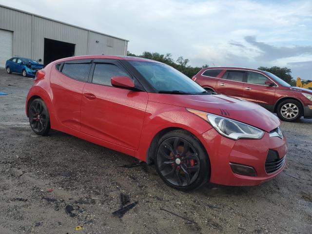 KMHTC6AD9DU138767 - 2013 HYUNDAI VELOSTER RED photo 4