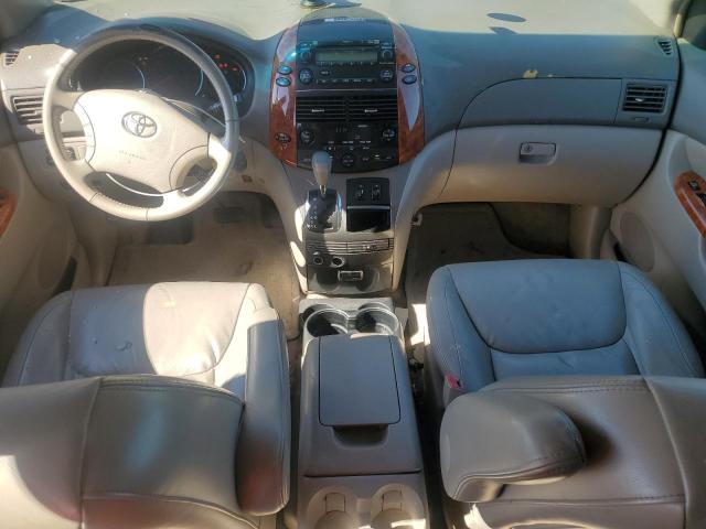 5TDZA22C76S409318 - 2006 TOYOTA SIENNA XLE RED photo 8