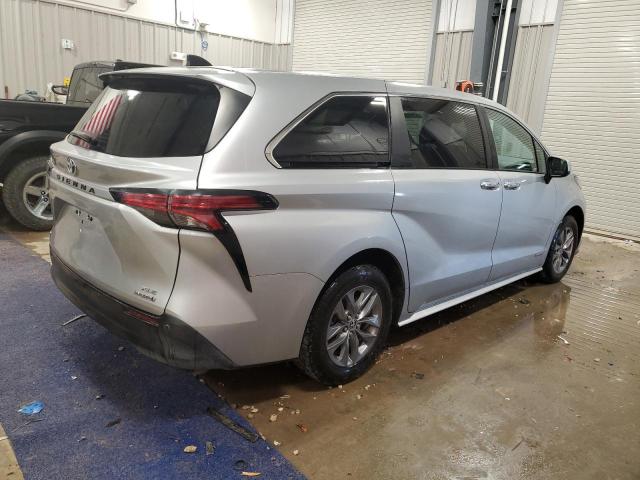 5TDYSKFC3MS035838 - 2021 TOYOTA SIENNA XLE Srebrny zdjęcie 3