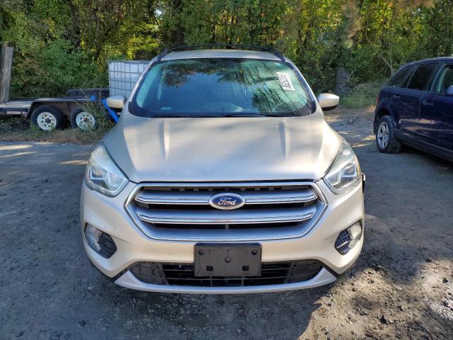1FMCU9GDXHUA56669 - 2017 FORD ESCAPE SE TAN photo 5