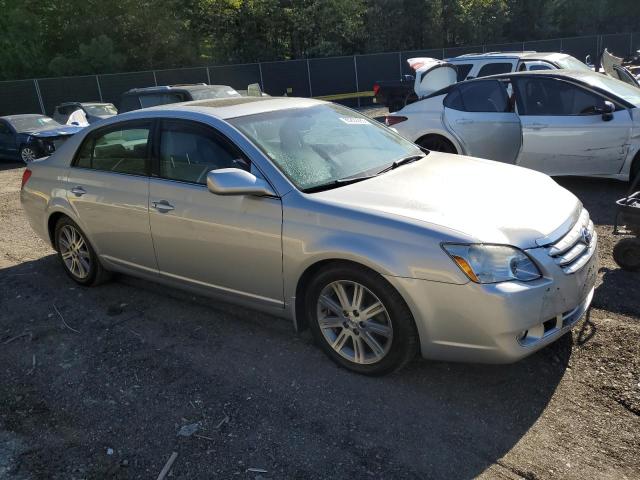 4T1BK36B76U092069 - 2006 TOYOTA AVALON XL SILVER photo 4