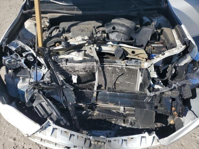 4T4BF1FK1GR567280 - 2016 TOYOTA CAMRY LE WHITE photo 11