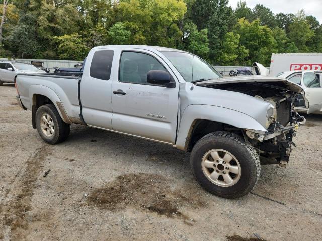5TETU62N48Z570687 - 2008 TOYOTA TACOMA PRERUNNER ACCESS CAB SILVER photo 4