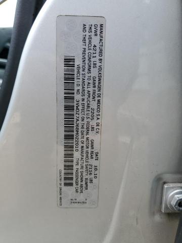 3VWDZ7AJ6BM022010 - 2011 VOLKSWAGEN JETTA SE Silber Foto 24