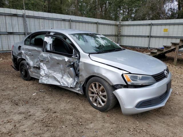 3VWDZ7AJ6BM022010 - 2011 VOLKSWAGEN JETTA SE Silber Foto 8