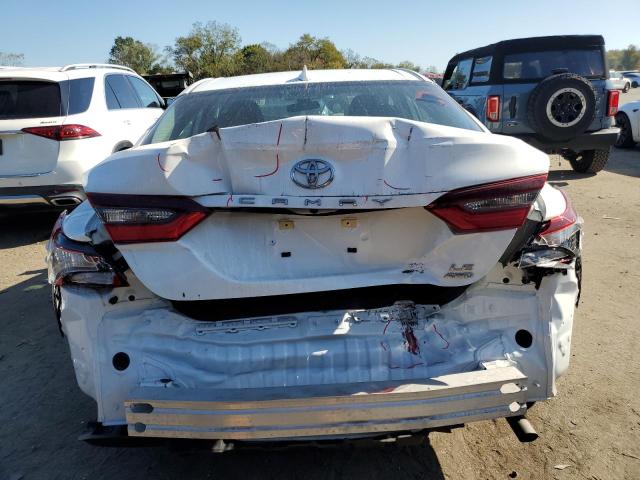 4T1C11BK8NU068511 - 2022 TOYOTA CAMRY LE WHITE photo 6