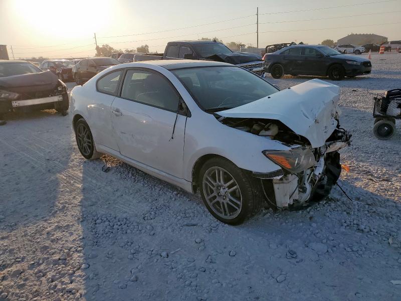 JTKDE3B71A0319870 - 2010 TOYOTA SCION TC WHITE photo 4