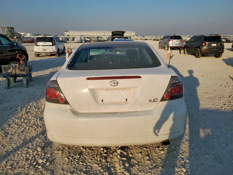 JTKDE3B71A0319870 - 2010 TOYOTA SCION TC WHITE photo 6