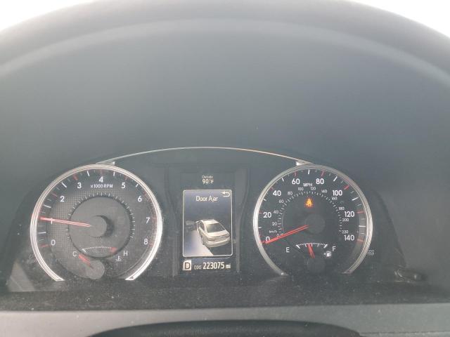 4T1BF1FK1GU240548 - 2016 TOYOTA CAMRY LE SILVER photo 9