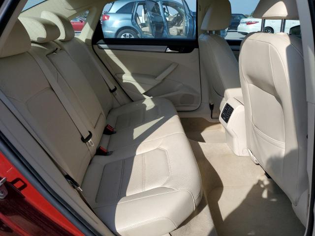 1VWBS7A30FC016370 - 2015 VOLKSWAGEN PASSAT SE RED photo 10