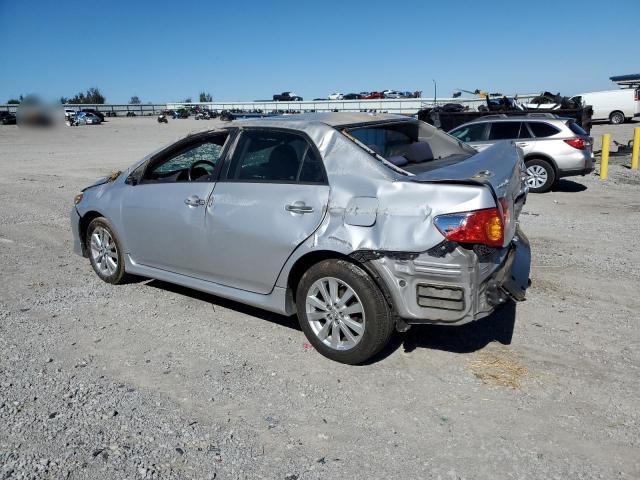 1NXBU4EE1AZ358593 - 2010 TOYOTA COROLLA BASE SILVER photo 2