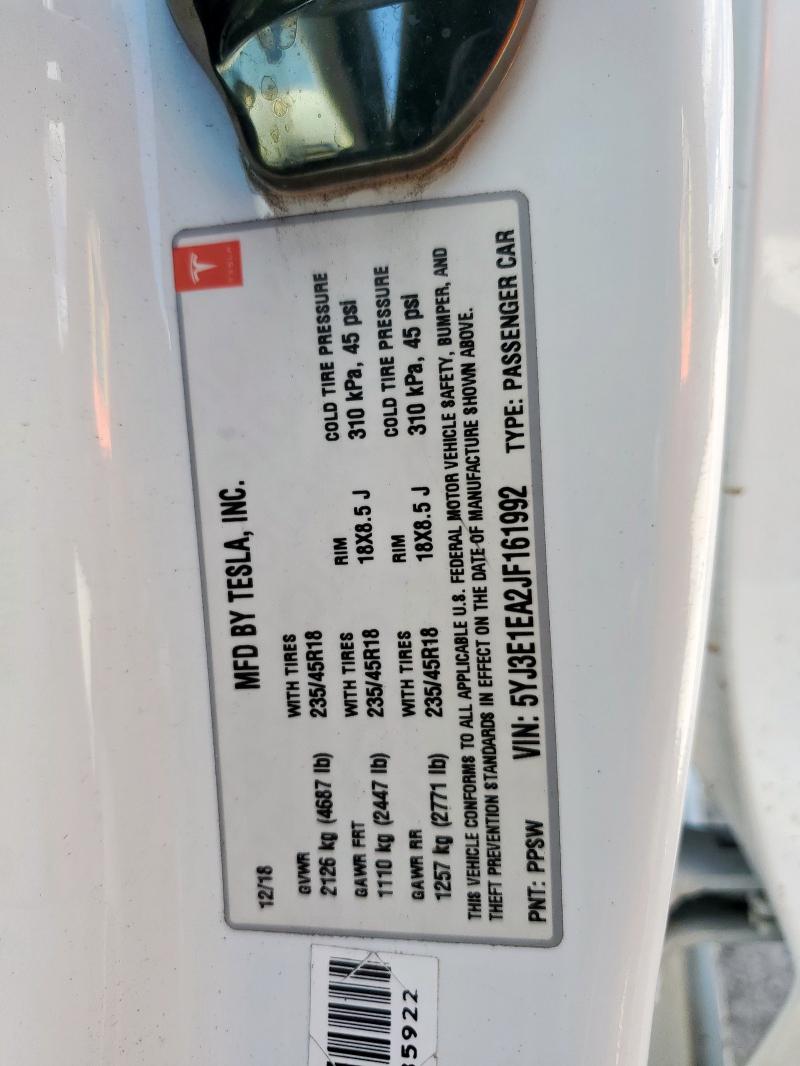 5YJ3E1EA2JF161992 - 2018 TESLA MODEL 3 WHITE photo 12