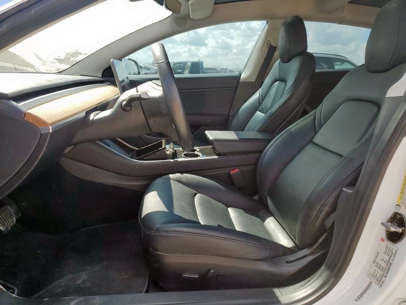 5YJ3E1EA2JF161992 - 2018 TESLA MODEL 3 WHITE photo 7