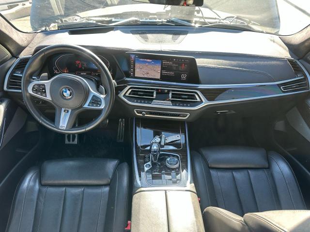 5UXCW2C05M9D86680 - 2021 BMW X7 XDRIVE40I Schwarz Foto 8