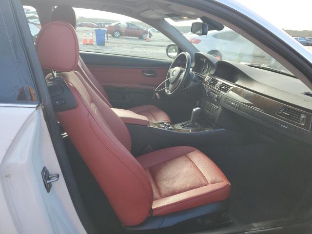 WBAKE3C56BE559008 - 2011 BMW 328 I WHITE photo 10