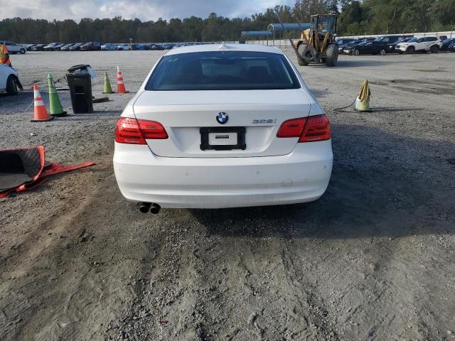 WBAKE3C56BE559008 - 2011 BMW 328 I WHITE photo 6
