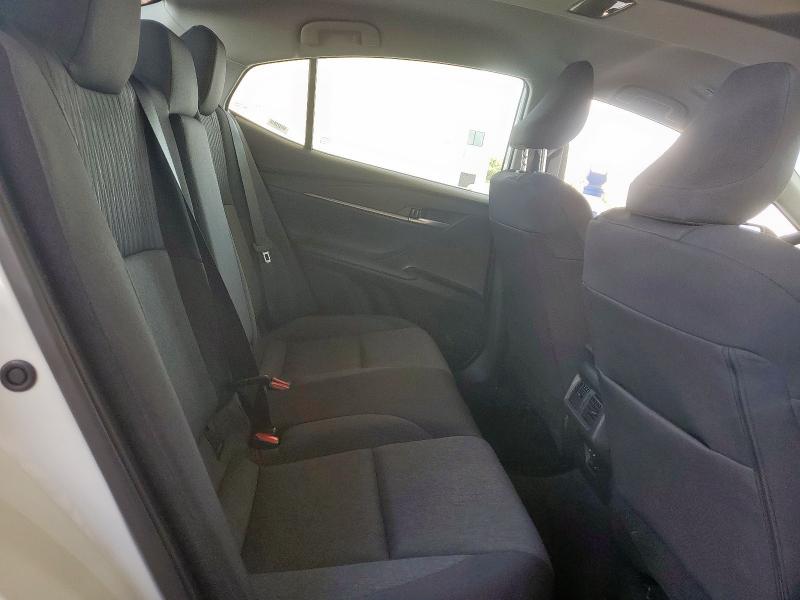 4T1DAACK0SU015168 - 2025 TOYOTA CAMRY XSE WHITE photo 10