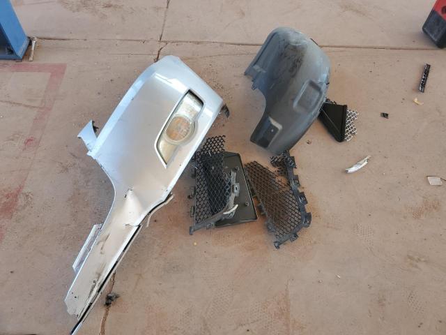 1GNKVGED6BJ115480 - 2011 CHEVROLET TRAVERSE LT 银色 照片 12