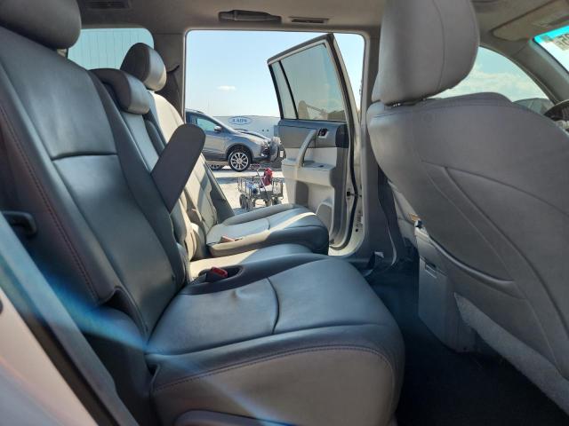 5TDZK3EH8CS071952 - 2012 TOYOTA HIGHLANDER BASE Սպիտակ լուսանկար 11