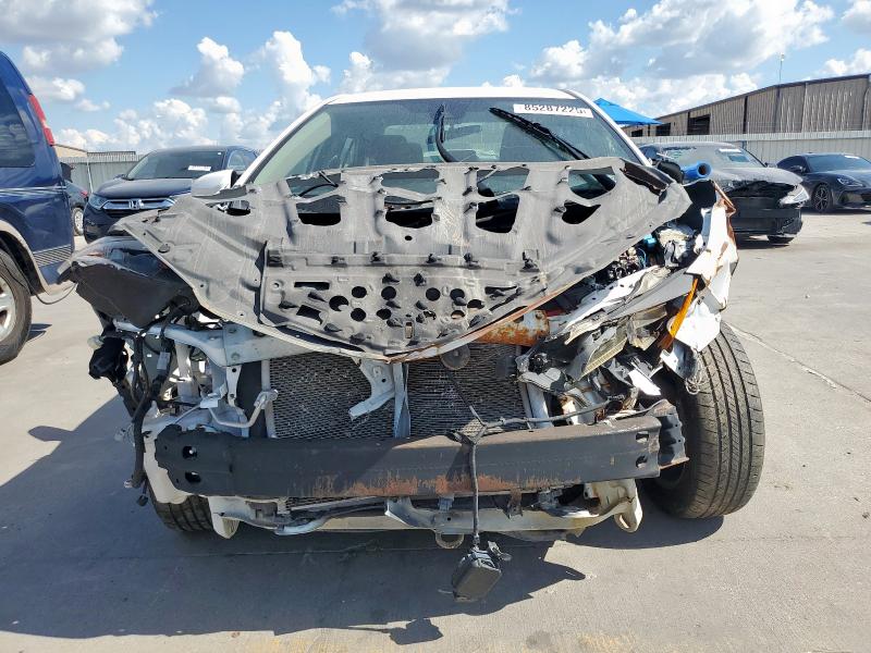 2T1BURHEXHC937327 - 2017 TOYOTA COROLLA L WHITE photo 5