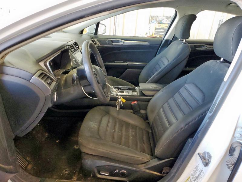 3FA6P0LUXKR110003 - 2019 FORD FUSION SE Սպիտակ լուսանկար 7