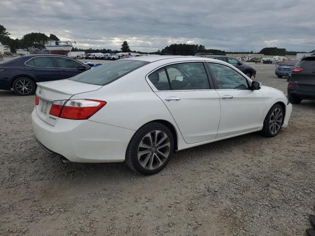 1HGCR2F59FA232103 - 2015 HONDA ACCORD SPORT 白色 照片 3