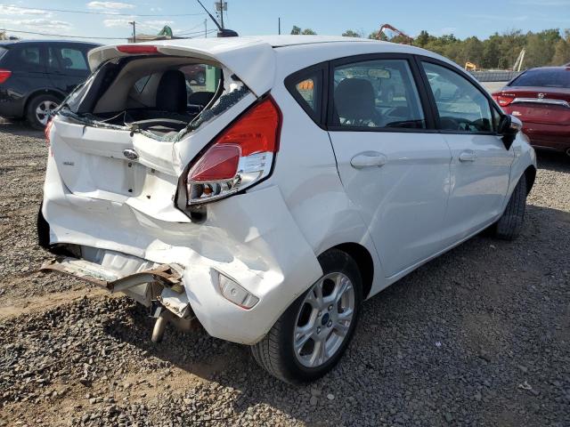 3FADP4EJ9FM208136 - 2015 FORD FIESTA SE თეთრი ფოტო 3