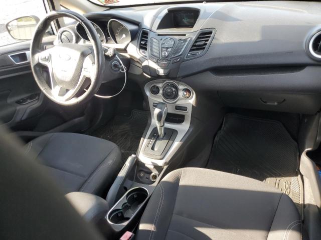 3FADP4EJ9FM208136 - 2015 FORD FIESTA SE თეთრი ფოტო 8