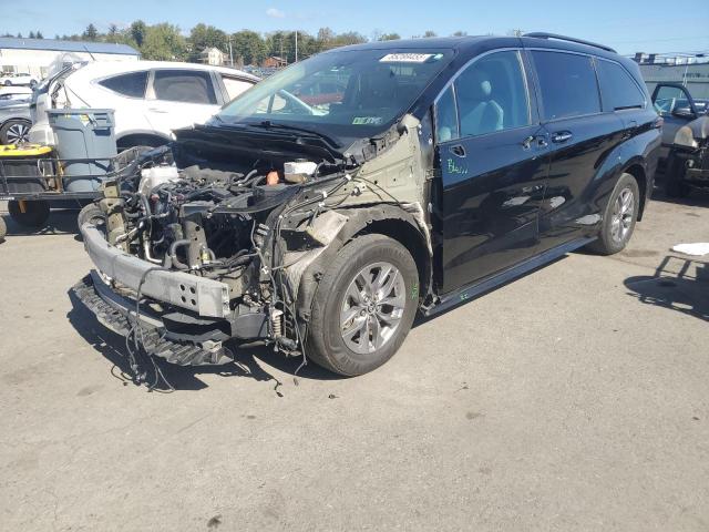 2022 TOYOTA SIENNA XLE, 