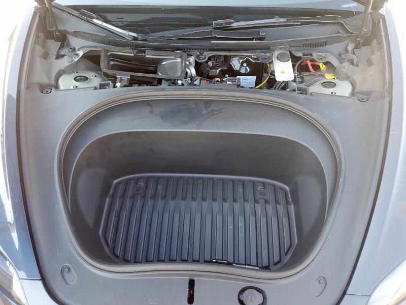 5YJ3E1EB3SF915556 - 2025 TESLA MODEL 3 GRAY photo 11