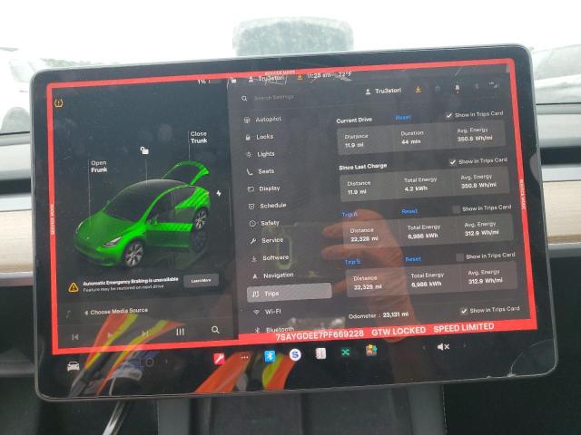 7SAYGDEE7PF669228 - 2023 TESLA MODEL Y Grau Foto 9