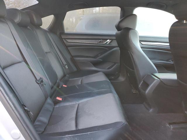 1HGCV1F3XJA810433 - 2018 HONDA ACCORD SPORT 银色 照片 10