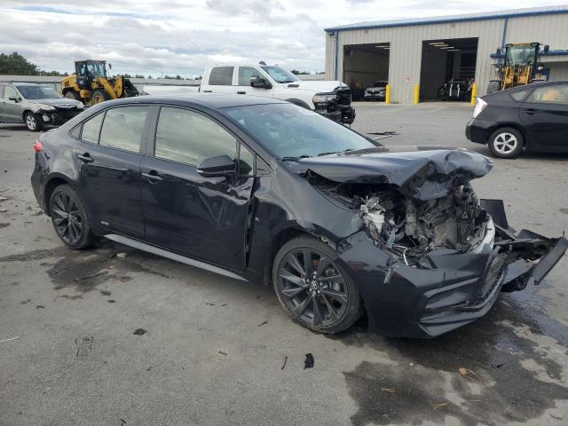 JTDBDMHE9RJ004320 - 2024 TOYOTA COROLLA LE შავი ფოტო 4