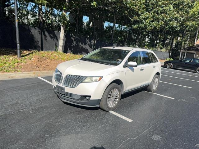 2LMDJ6JK7BBJ19568 - 2011 LINCOLN MKX WHITE photo 2