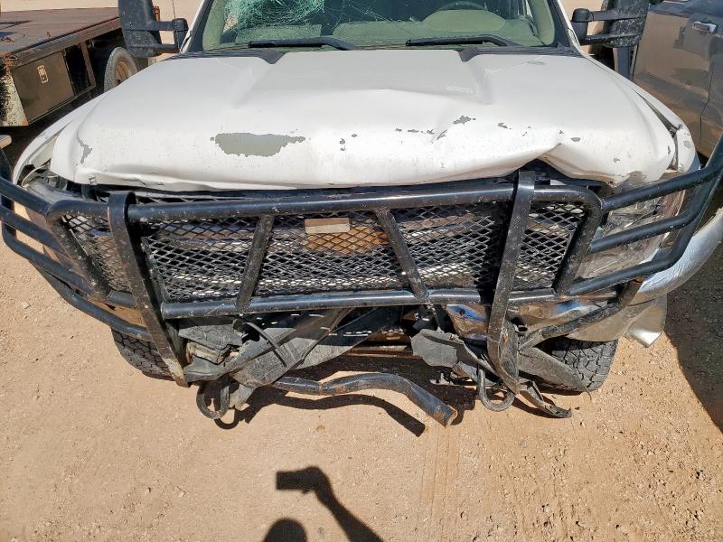 1GC0KVCG4EF186680 - 2014 CHEVROLET SILVERADO K2500 HEAVY DUTY WHITE photo 11