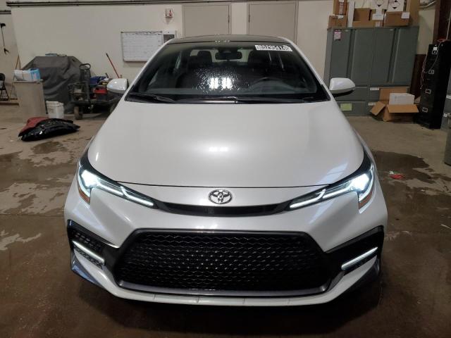 5YFB4MBE1NP103566 - 2022 TOYOTA COROLLA SE WHITE photo 5