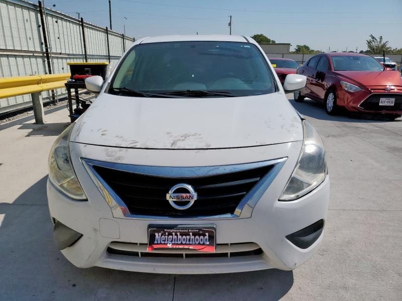 3N1CN7AP0GL826009 - 2016 NISSAN VERSA S თეთრი ფოტო 5