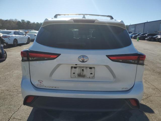5TDGZRAH7LS512045 - 2020 TOYOTA HIGHLANDER XLE WHITE photo 6