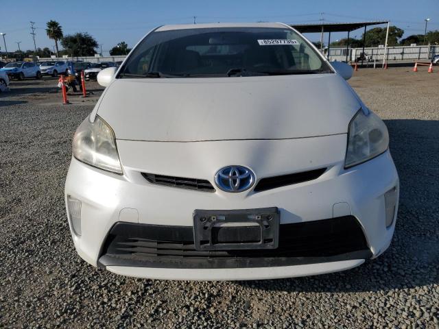 JTDKN3DU8F0418615 - 2015 TOYOTA PRIUS WHITE photo 5