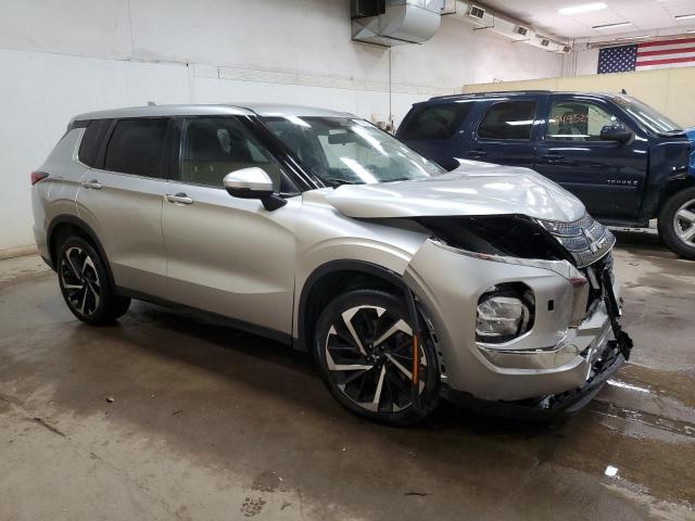 JA4J4TA84NZ019663 - 2022 MITSUBISHI OUTLANDER ES SILVER photo 4